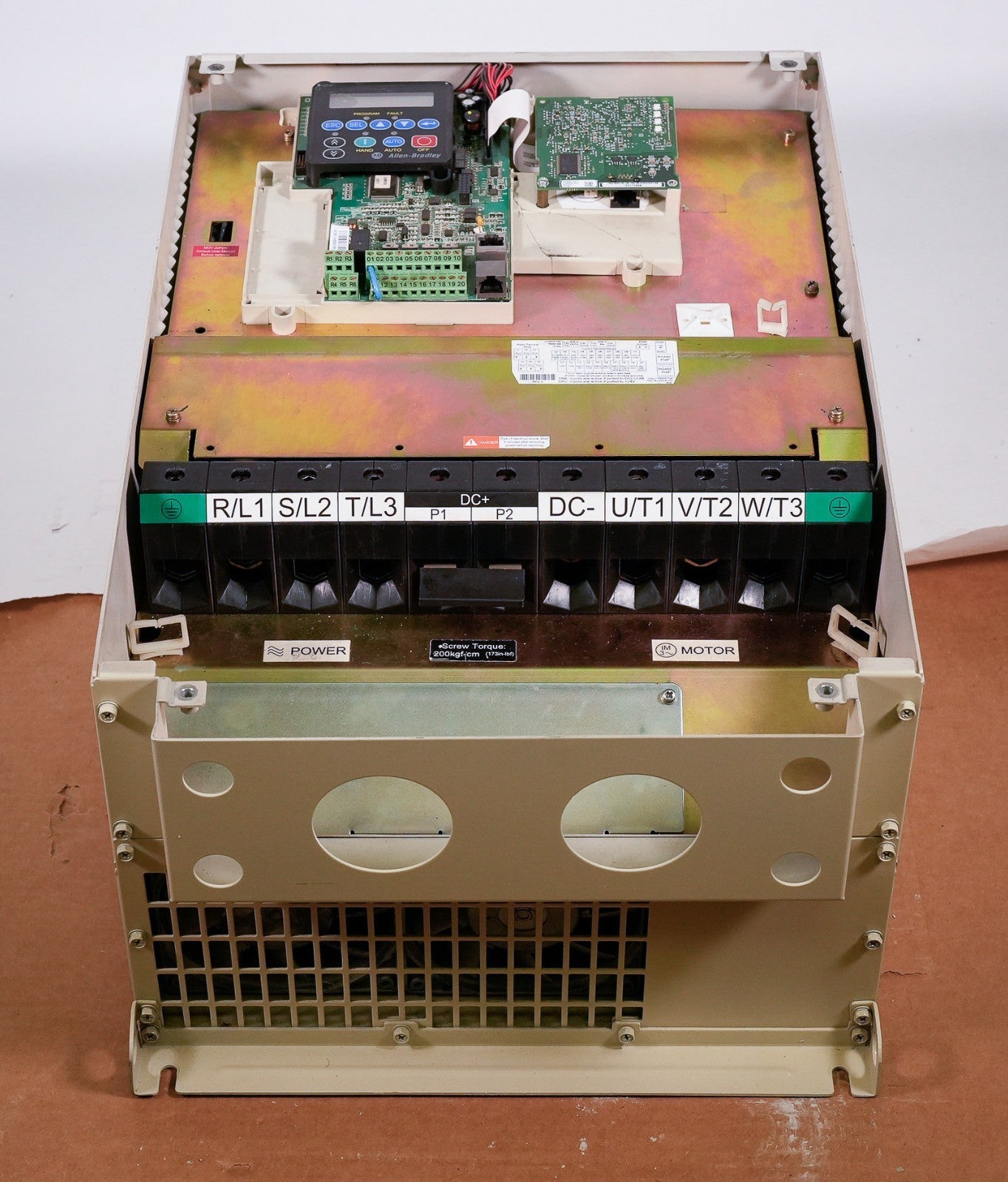 Allen Bradley 22C-D142A103 /A PowerFlex 400 AC Drive 480V 75kW 100HP + 1 Yr WTY