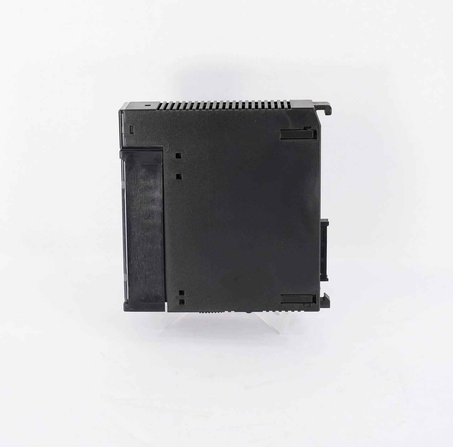 GE FANUC IC693MDL940J Output Relay 2A 16-Point Module IC693MDL940J