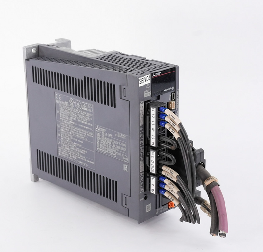 Mitsubishi Electric MR-J4-100A AC Servo Drive 1kW 3-Phase 200-240V MRJ4100A