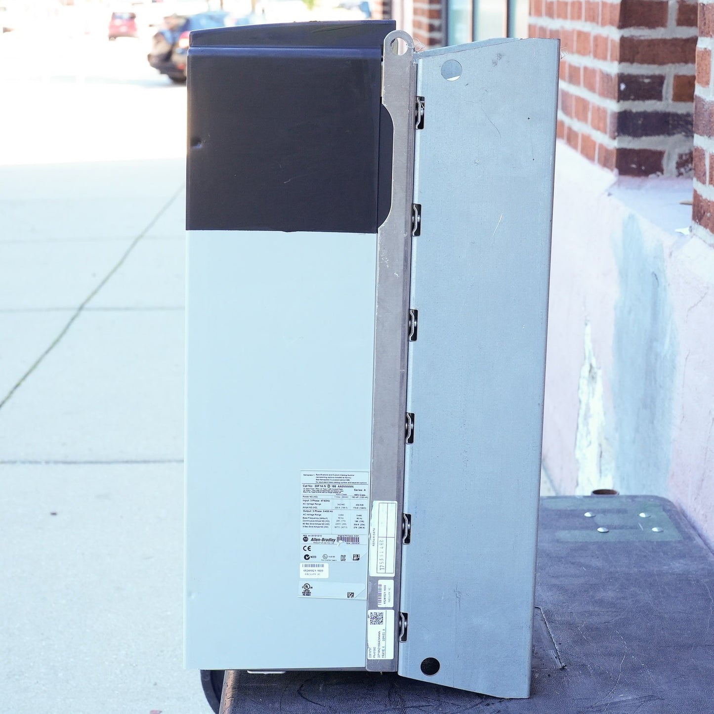 Allen Bradley 20F1AND186AA0NNNNN /A PowerFlex 753 AC Drive 480V 150HP 3-Phase