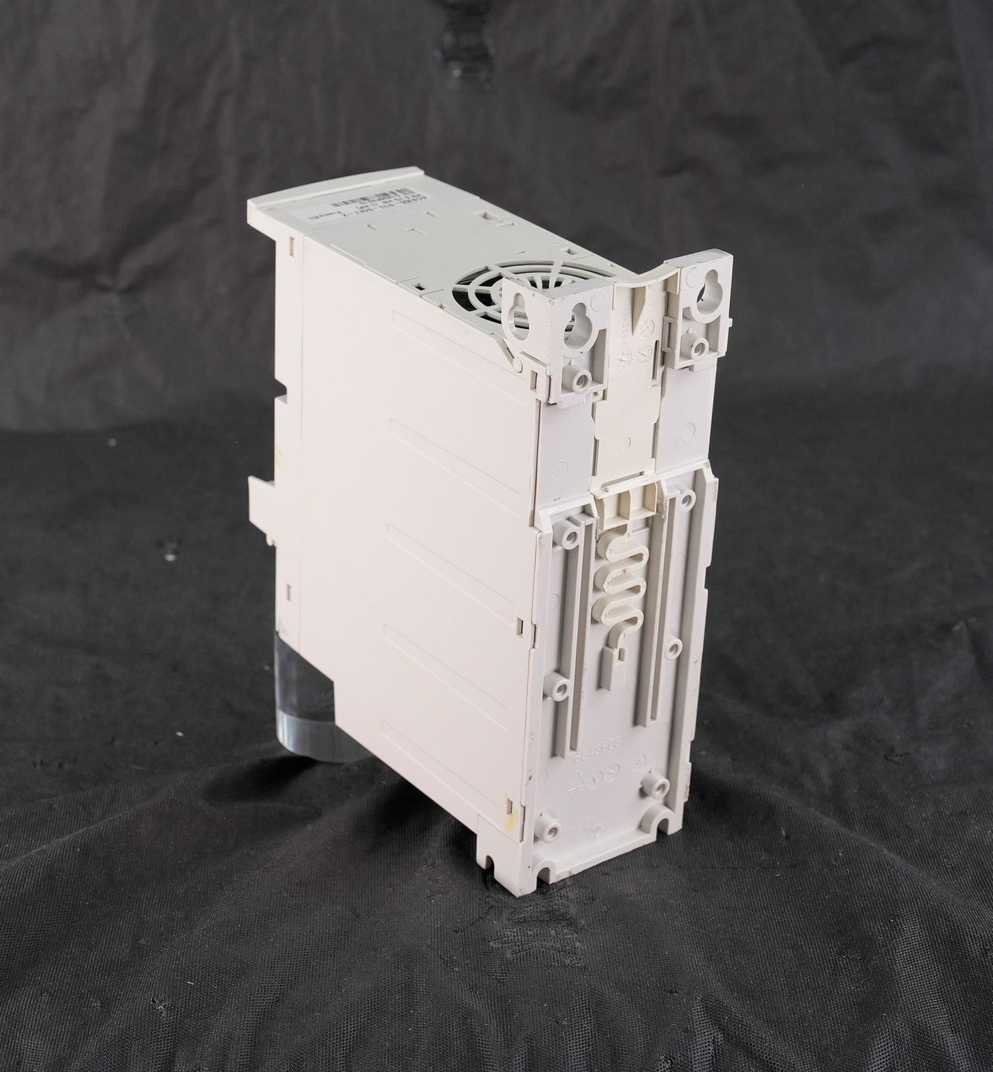 ABB ACS355-01U-04A7-2 AC Drive 200-240V 1HP 4.7A ACS35501U04A72