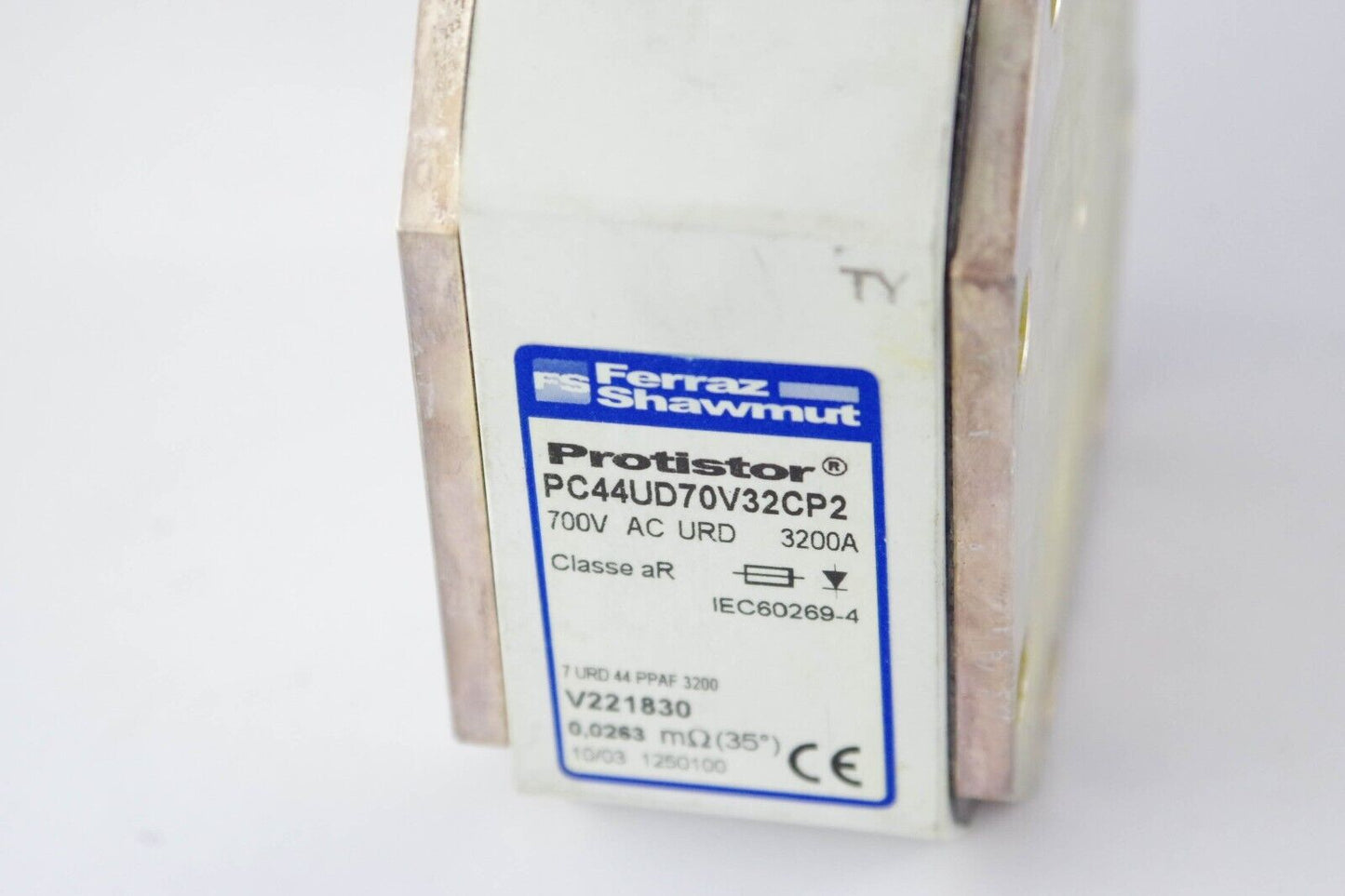 MERSEN FERRAZ SHAWMUT PC44UD70V32CP2 FUSE LINK PROTISTOR 700V AC 3200A V221830