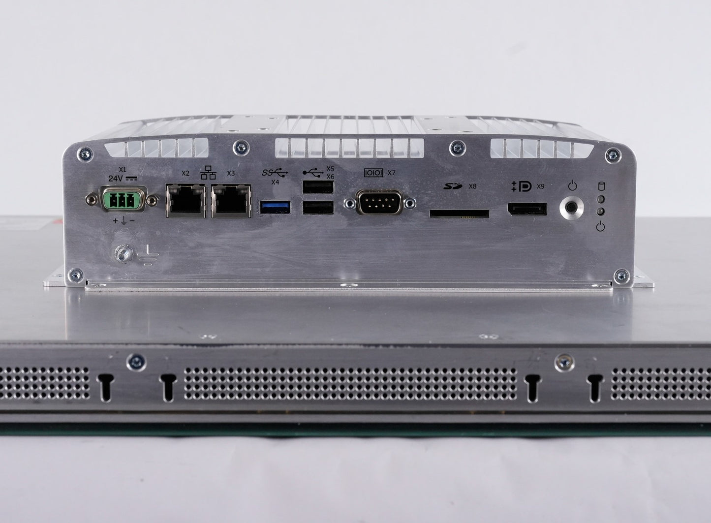 Allen Bradley 6200P-22WS3A1 /A VersaView 5400 Box Panel PC 21.5" 6200P22WS3A1