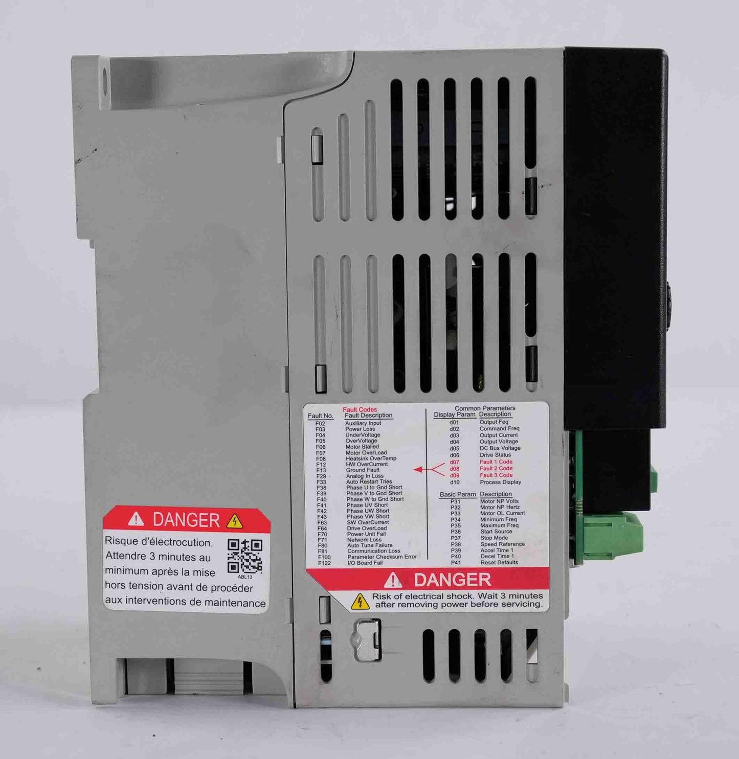 Allen Bradley 22A-D2P3N104 /A PowerFlex AC Drive 480V 3PH 0.75kW 22AD2P3N104