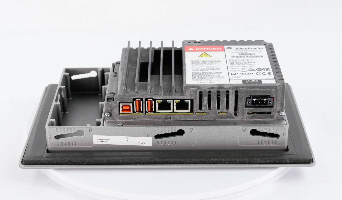 Allen Bradley 2711P-B7C22D9P /A PanelView Plus 7 Perf. 6.5in Color 24V HMI