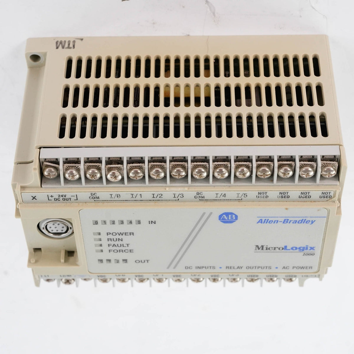 Allen Bradley 1761-L10BWA Ser E MicroLogix 1000 PLC 6 In 24VDC 4 Relay Out