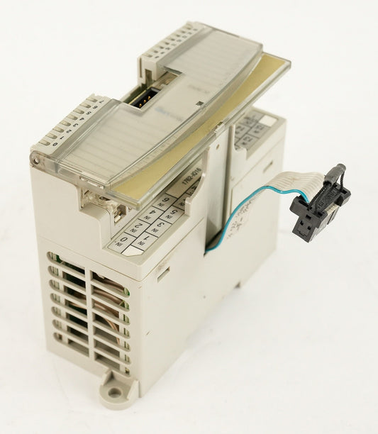 Allen Bradley 1762-IQ16 /A MicroLogix 16-Point 24VDC Sink Source Input 1762IQ16