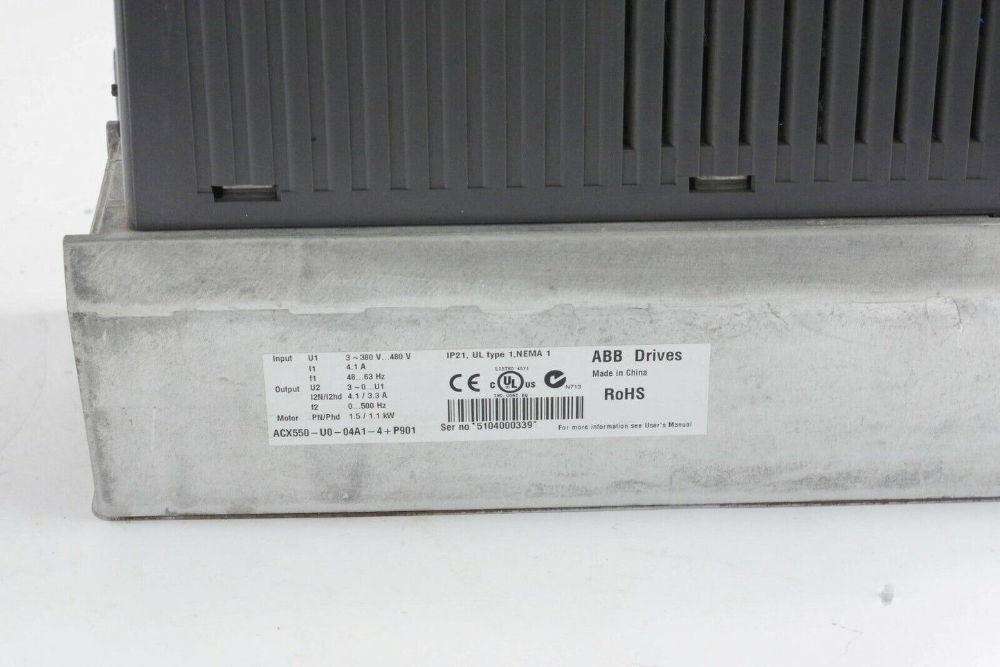 ABB AC Motor Drive ACX550-U0-04A1-4+P901 480VAC 4.1A ACH550-VDR-04A1-4