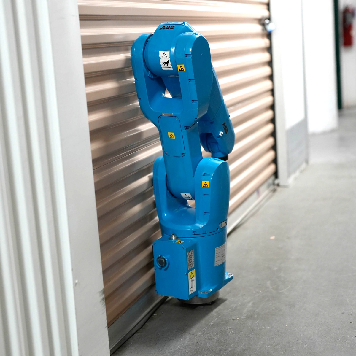ABB IRB1200 Industrial Robot Arm 6-Axis 5kg Payload 700mm Reach IRB1200-5/0.9