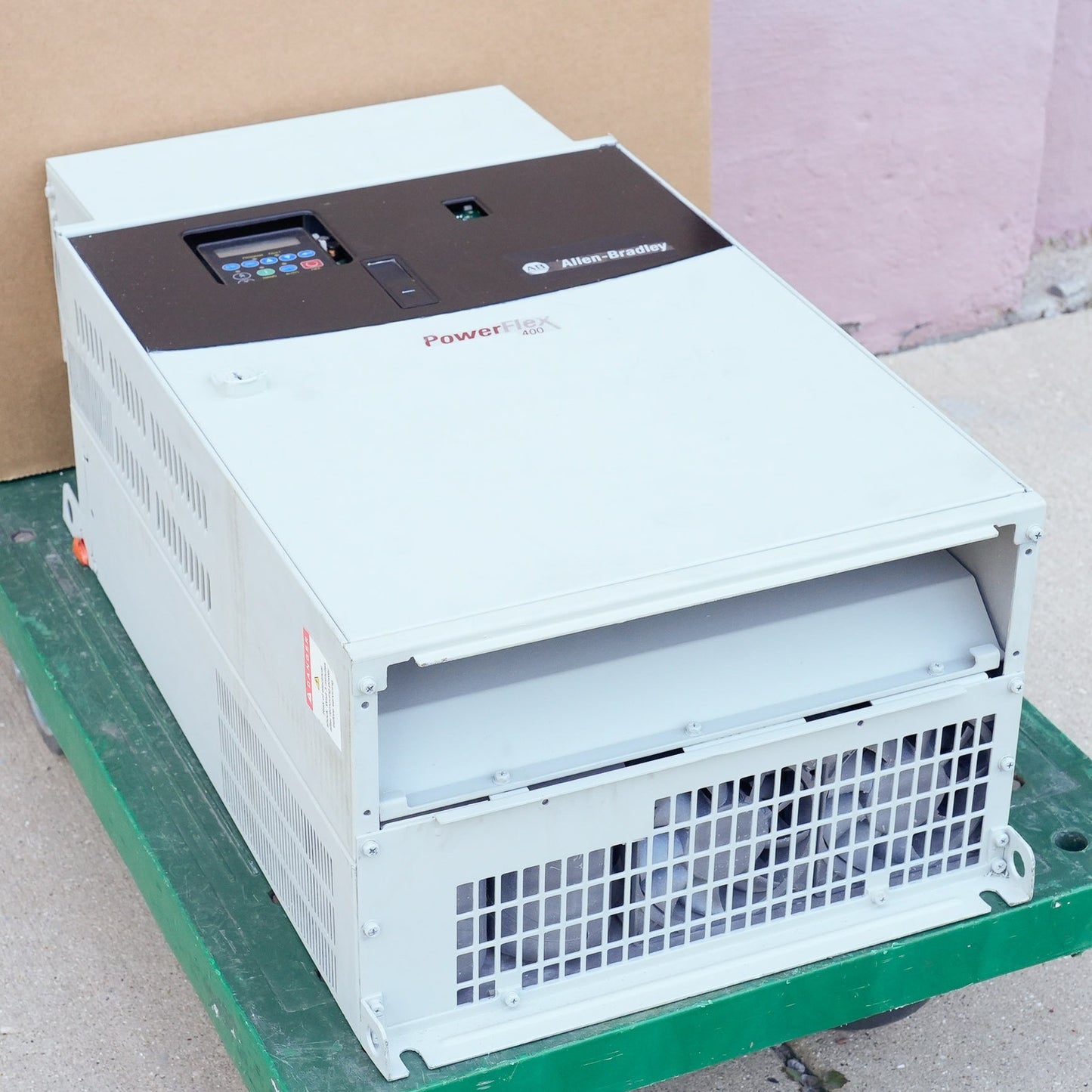 Allen Bradley 22C-D170A103 /A PowerFlex 400 AC Drive 480V 125HP 3-Phase 90kW