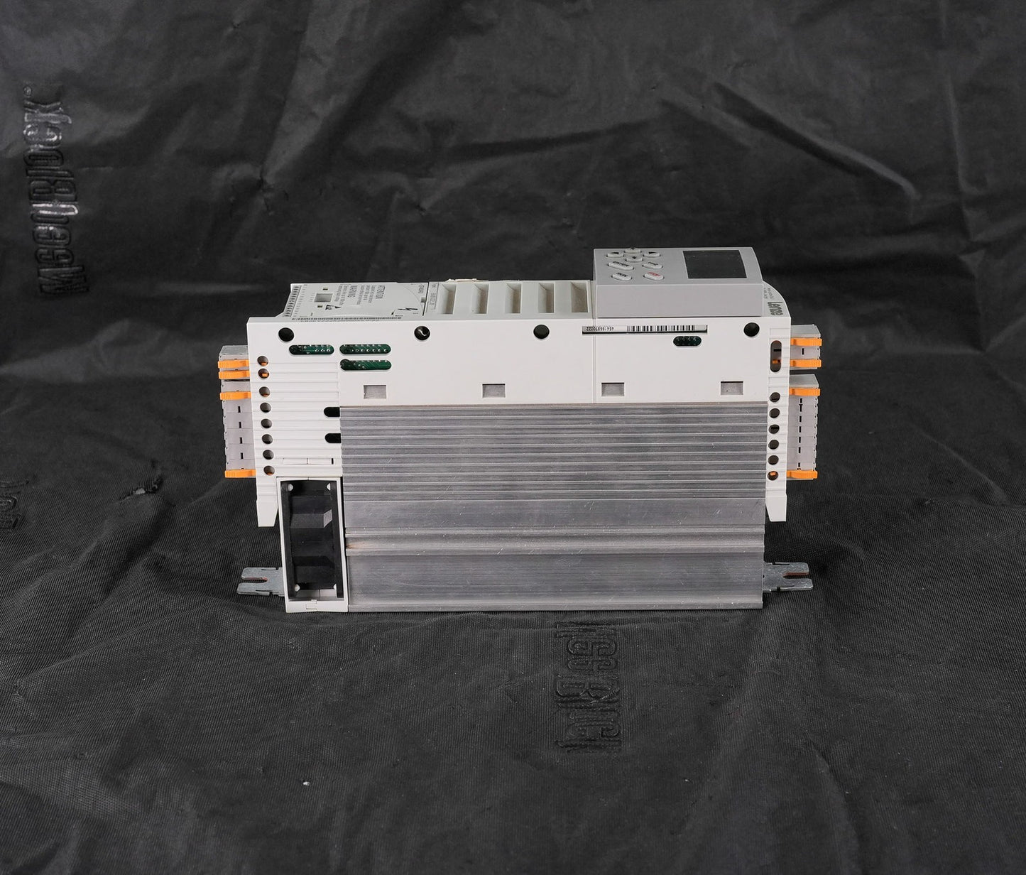Lenze E82EV222_2B 8200 Vector Frequency Inverter Drive E82EV2222B