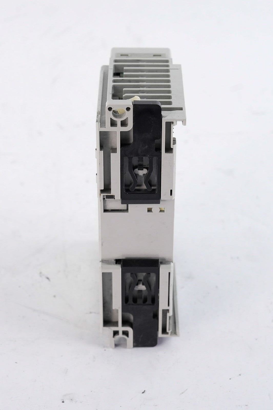 Allen Bradley 1769-OF8V /A CompactLogix 8-Pt Output Voltage Module 1769OF8V