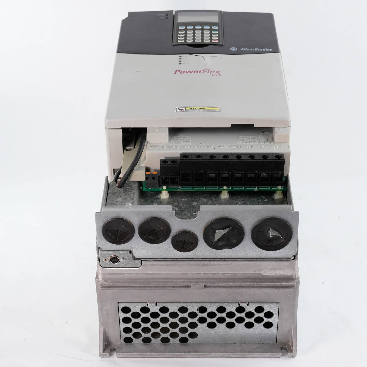 Allen Bradley 20BD040A3AYNAND0 /B PowerFlex 700 AC Drive 30HP (plastics repair)