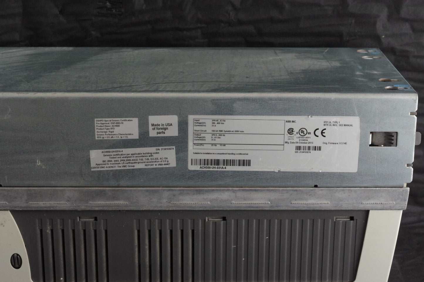 ABB ACH550-UH-031A-4 AC Drive ACH550 20HP 3-Phase 20Hp 15kW 31A