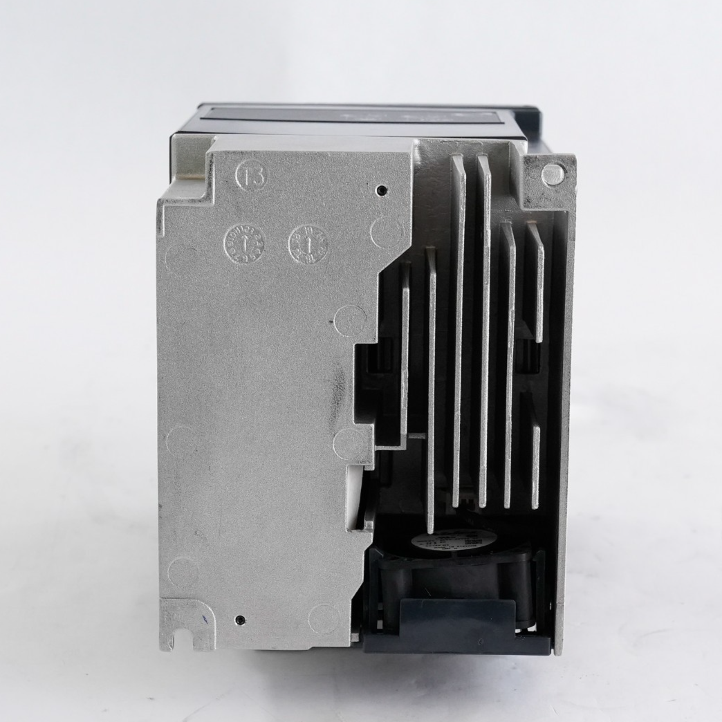 Schneider Electric ATV212HU22N4 Altivar Variable Frequency Drive 3HP 3-Phase