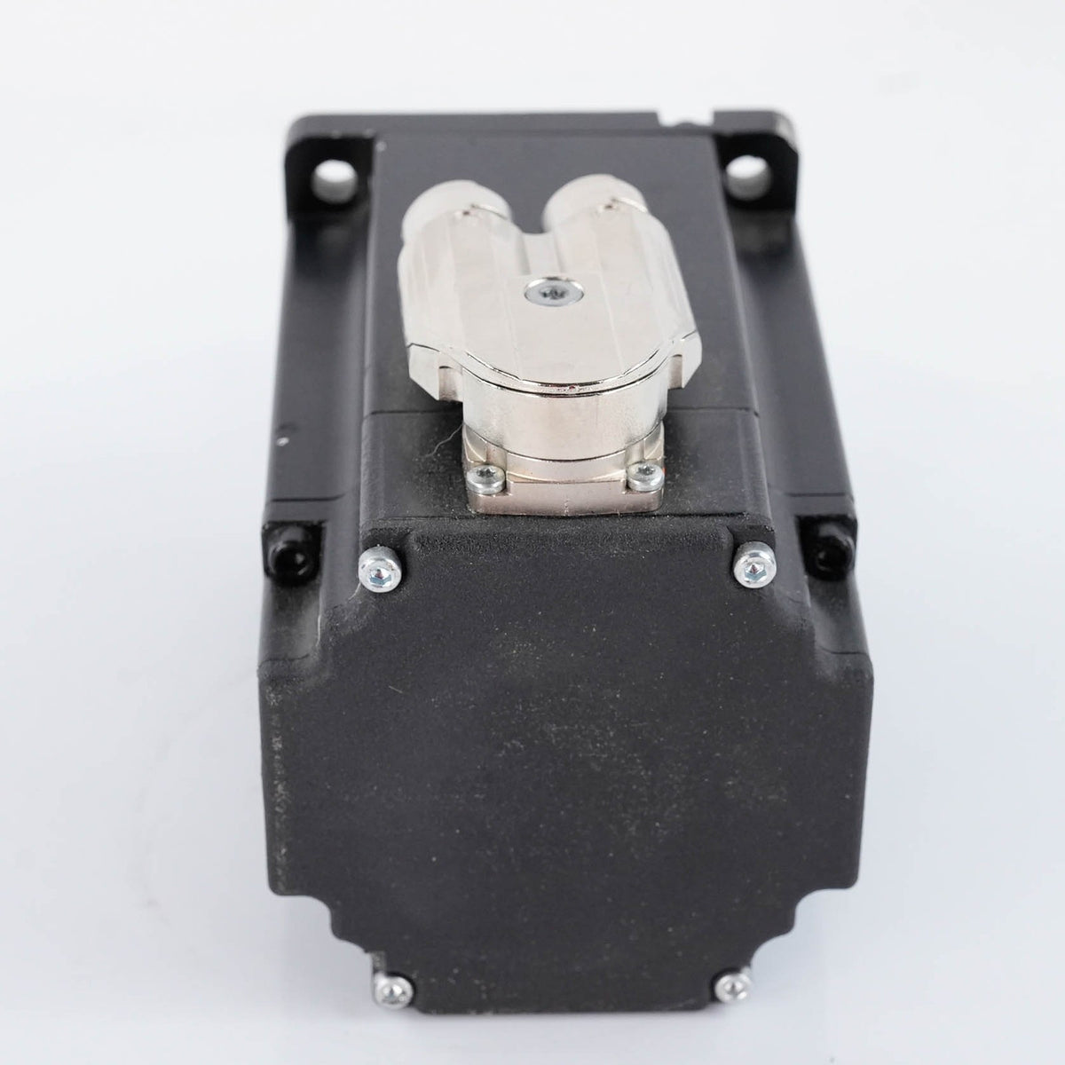 B&R 8LVA33.B1021D000-0 8LVA Synchronous Servo Motor 310V 1.35Nm 2100rpm 8LVA33B1