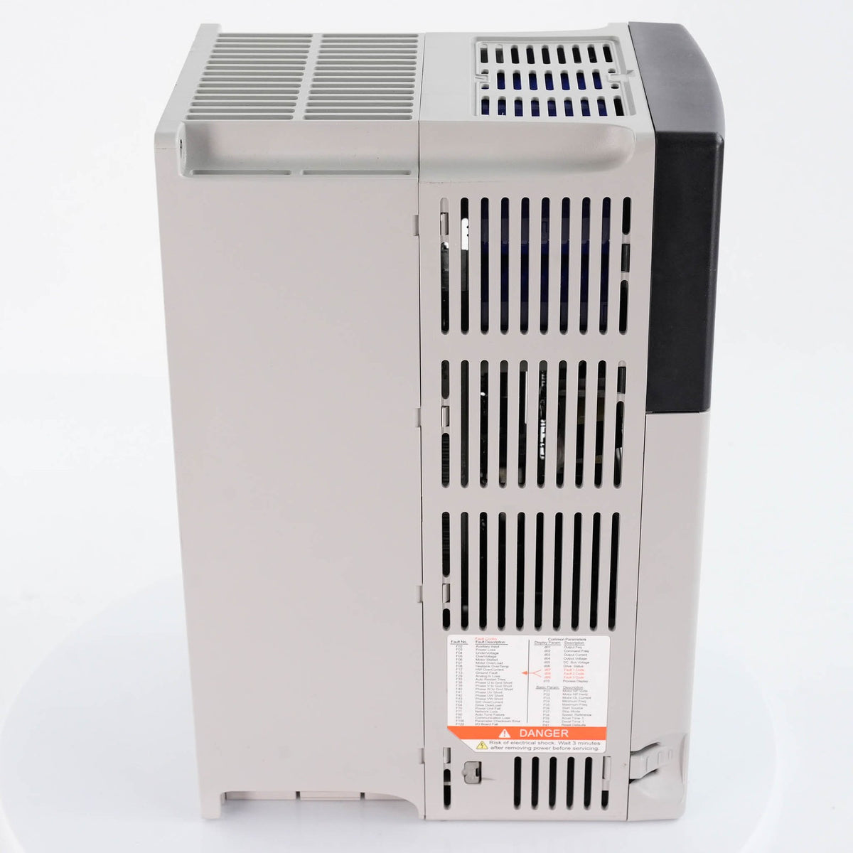 Allen Bradley 22B-D017N104 Ser A PowerFlex 40 AC Drive 480V 10HP 7.5kW 17.5A 22B