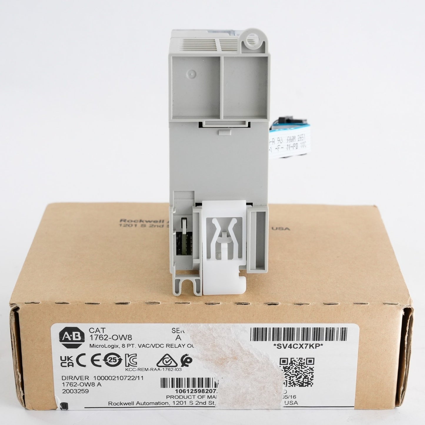 Allen Bradley 1762-OW8 /A MicroLogix 8-Point Relay Output Module - Open Box