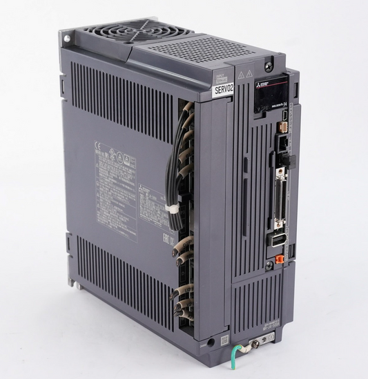 Mitsubishi Electric MR-J4-500A Servo Drive 5kW 200-240V 3-Phase MRJ4500A