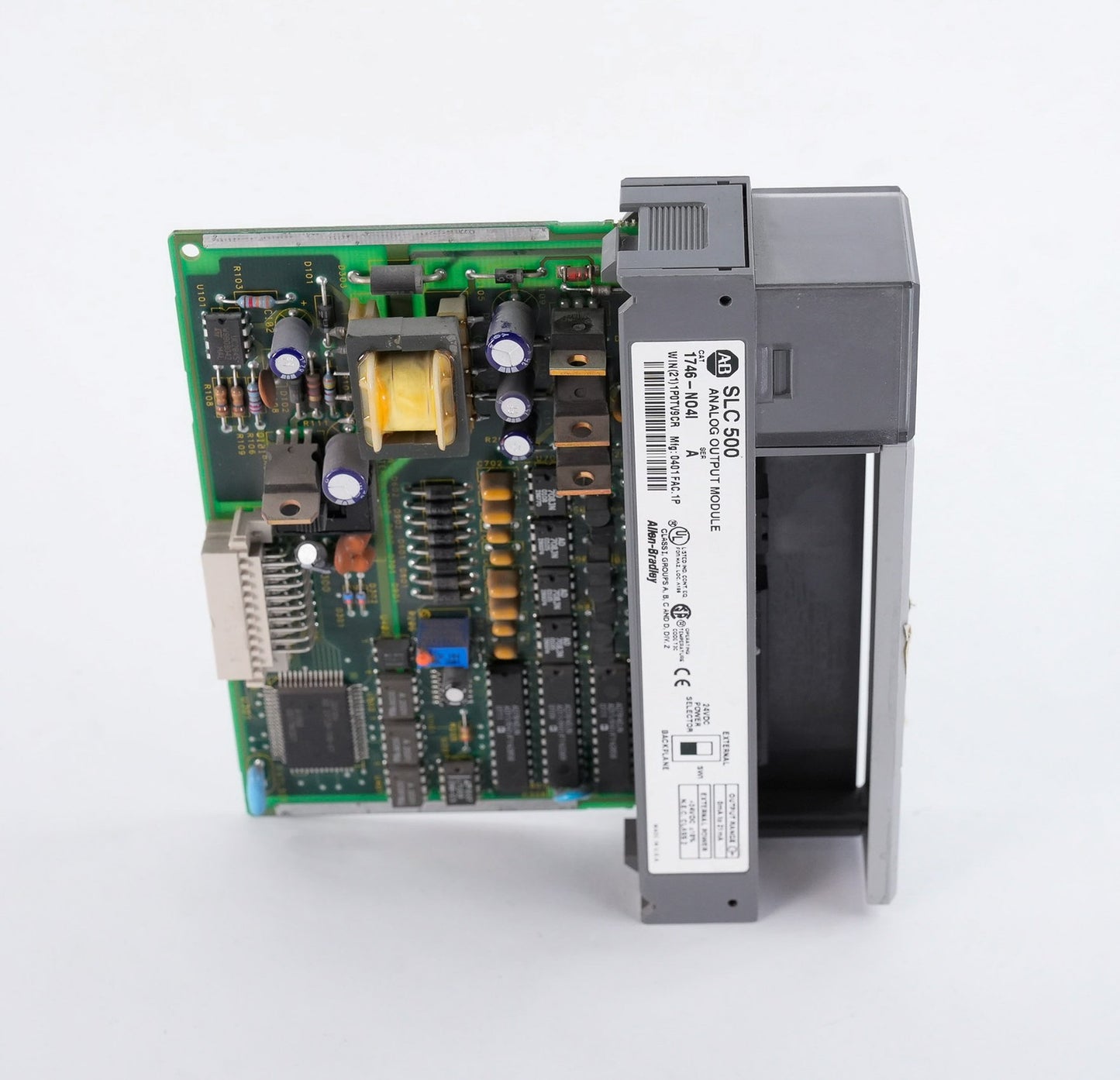 Allen Bradley 1746-NO4I /A SLC 500 Analog Output Module 1746NO4I