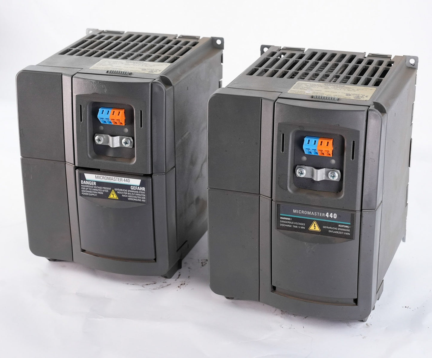 Siemens 6SE6440-2UD24-0BA1 Micromaster 440 Inverter Drive 6SE64402UD240BA1