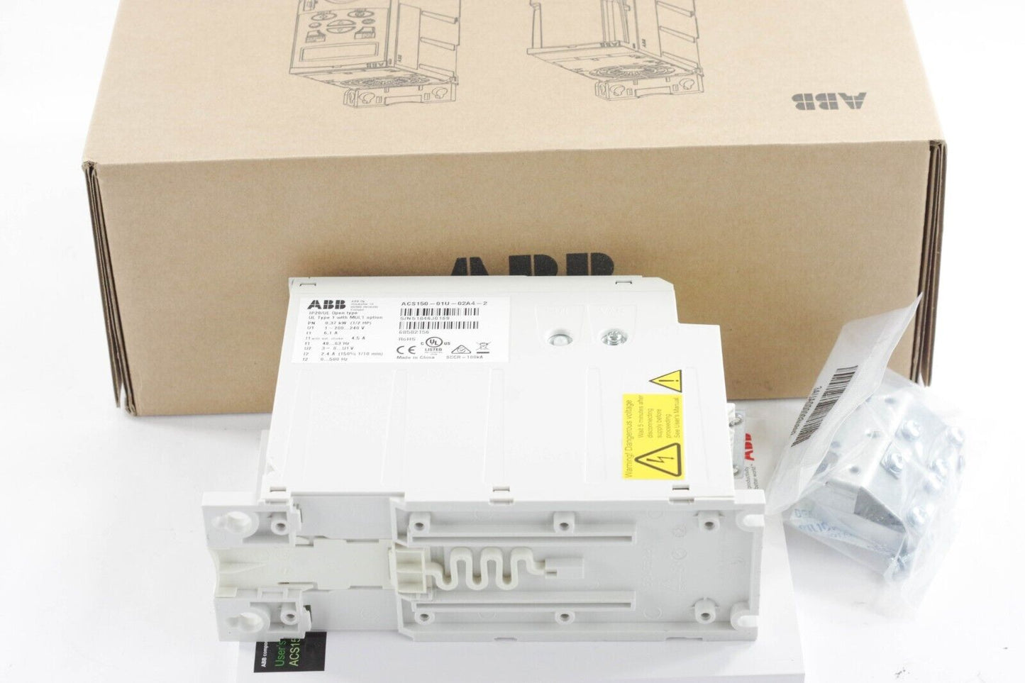 ABB ACS150-01U-02A4-2 Micro Drive 240 VAC 2.4A 0.5hp ACS150 Series