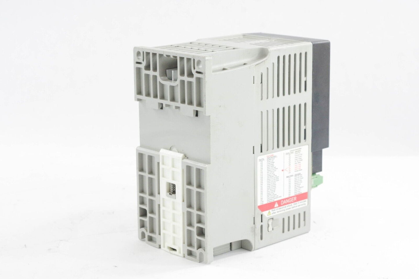 Allen Bradley 22A-D2P3N104 Ser. A Drive 480VAC 0.75KW 1.0HP - Parts/Repair