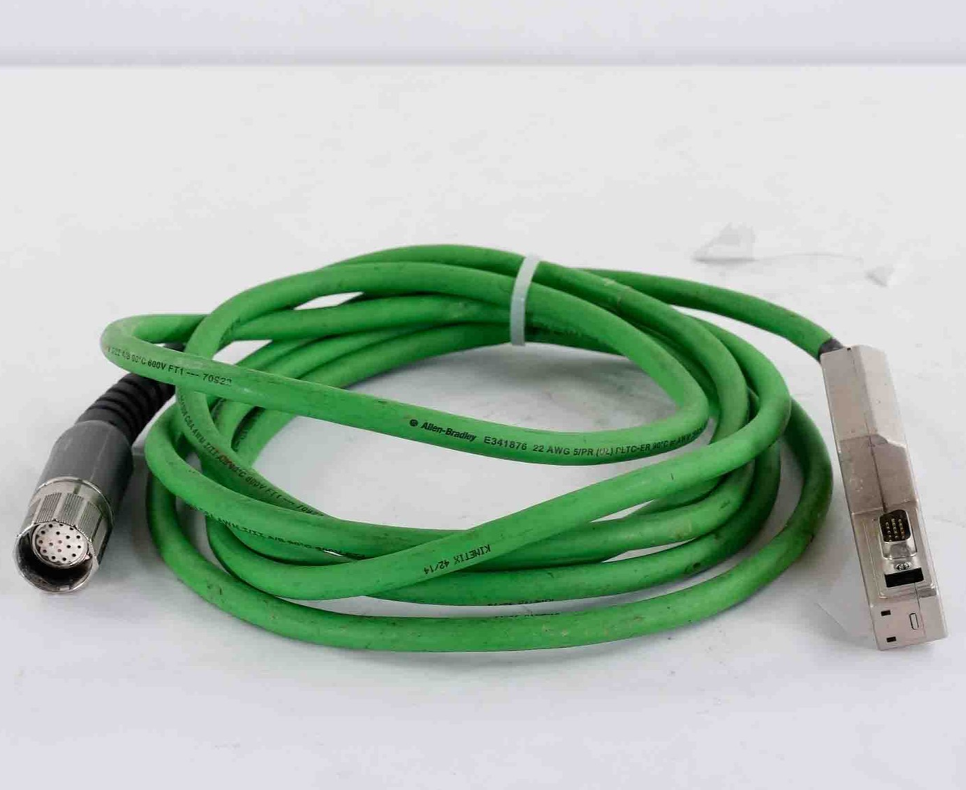 Allen Bradley 2090-CFBM7DF-CEAA05 /A Feedback Cable 150" 2090CFBM7DFCEAA05