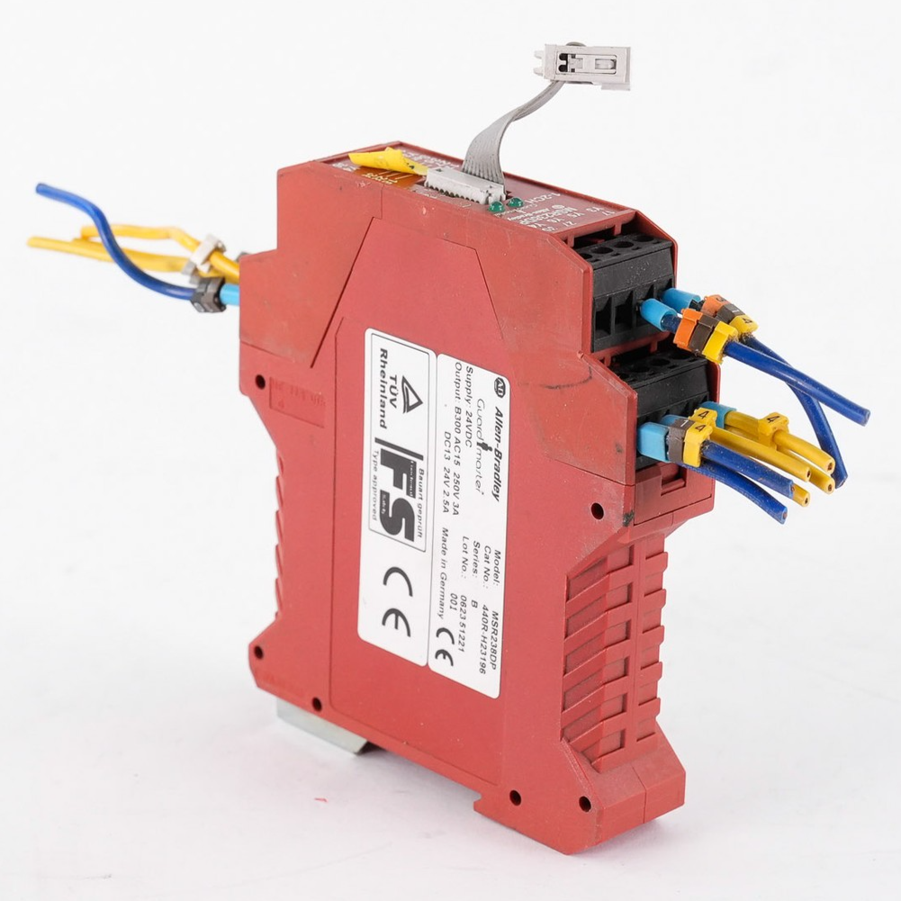 Allen Bradley 440R-H23196 /B Guardmaster Safety Relay MSR238DP 24VDC 250V