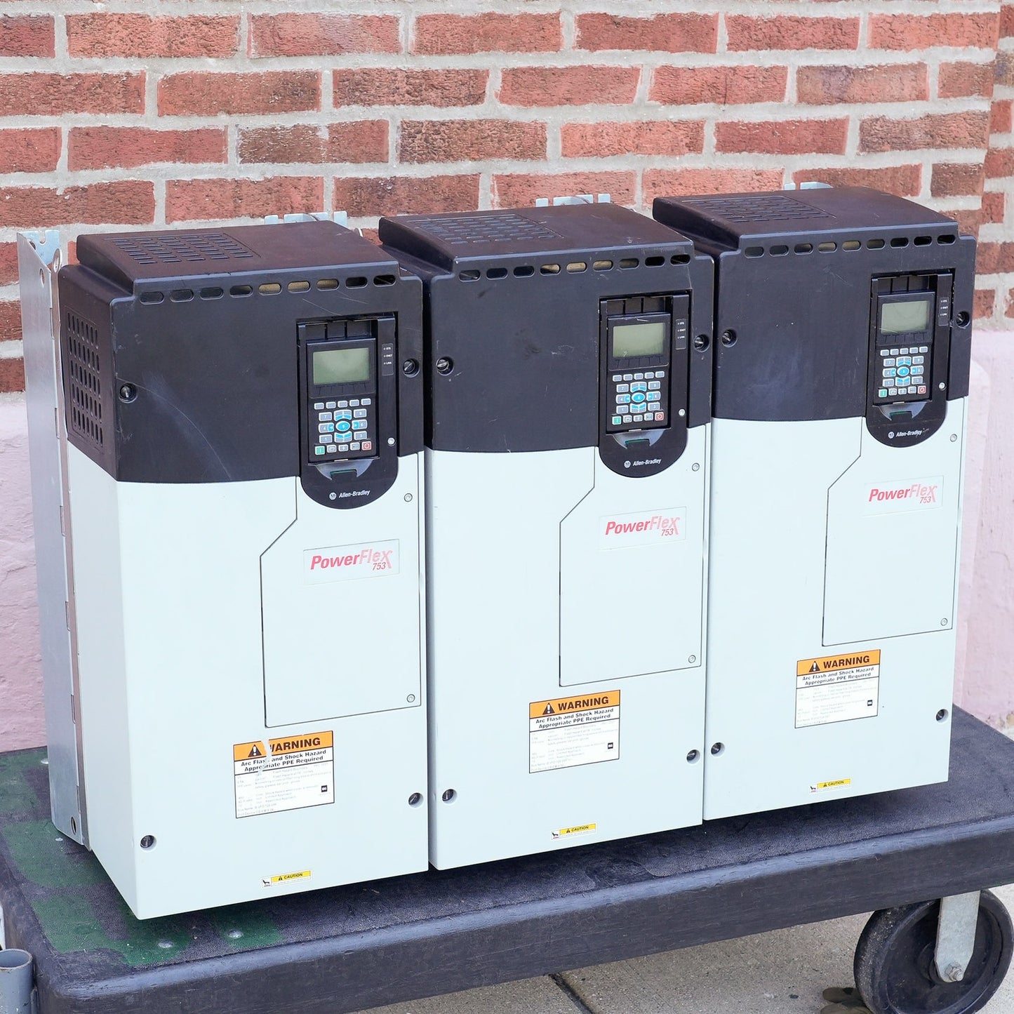 Allen Bradley 20F1AND125AA0NNNNN /A PowerFlex 753 AC Drive 480V 100HP 3-Phase