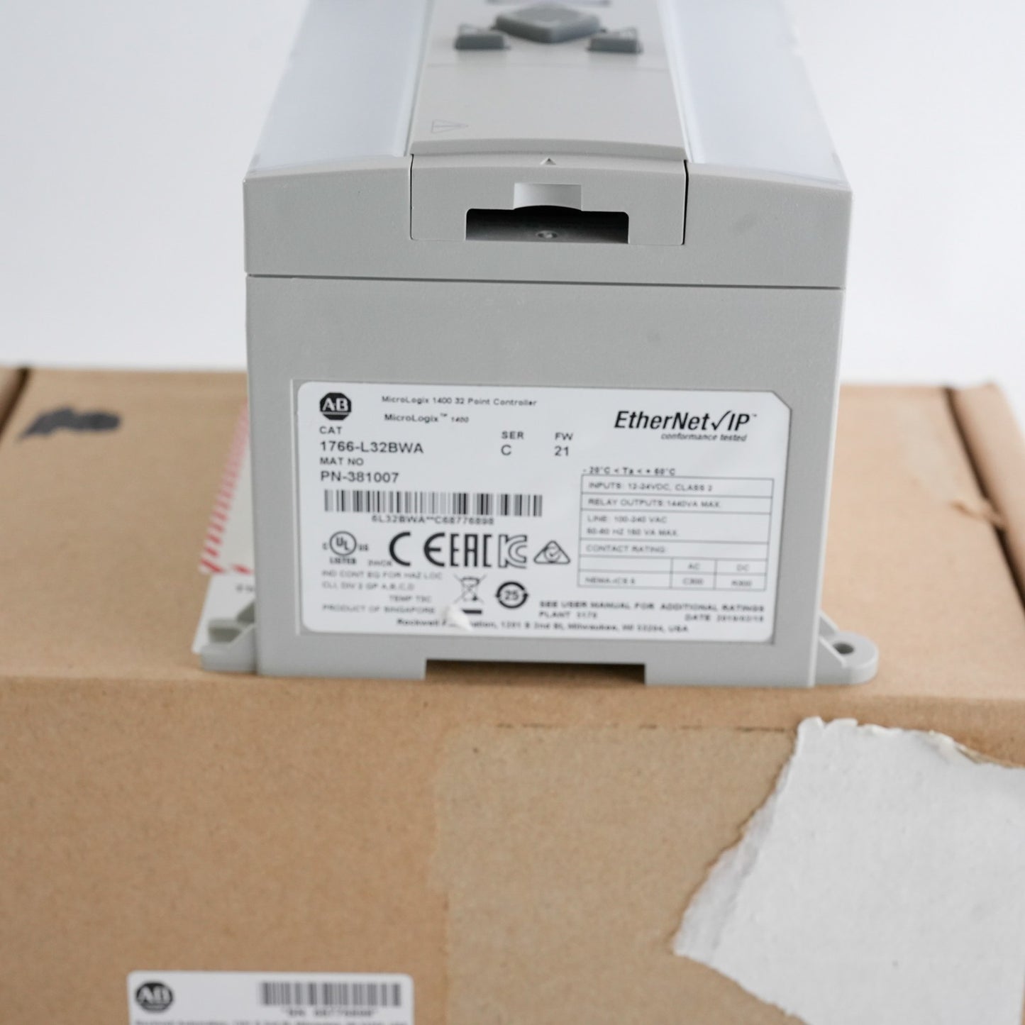 Allen Bradley 1766-L32BWA Ser C MicroLogix 1400 PLC Processor - Open Box