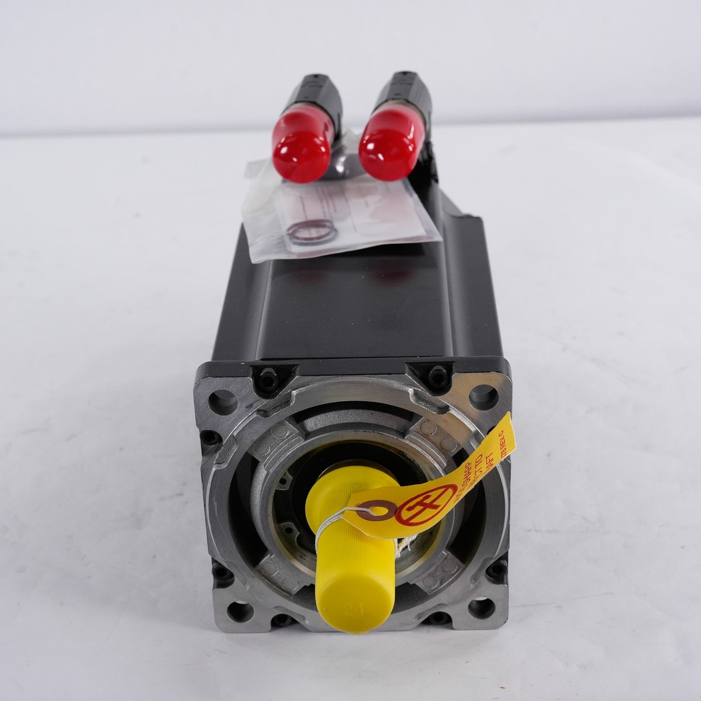 Allen Bradley MPM-B1304E-SJ72AA /A 3-Phase Inverter Duty AC Servo Motor No Box