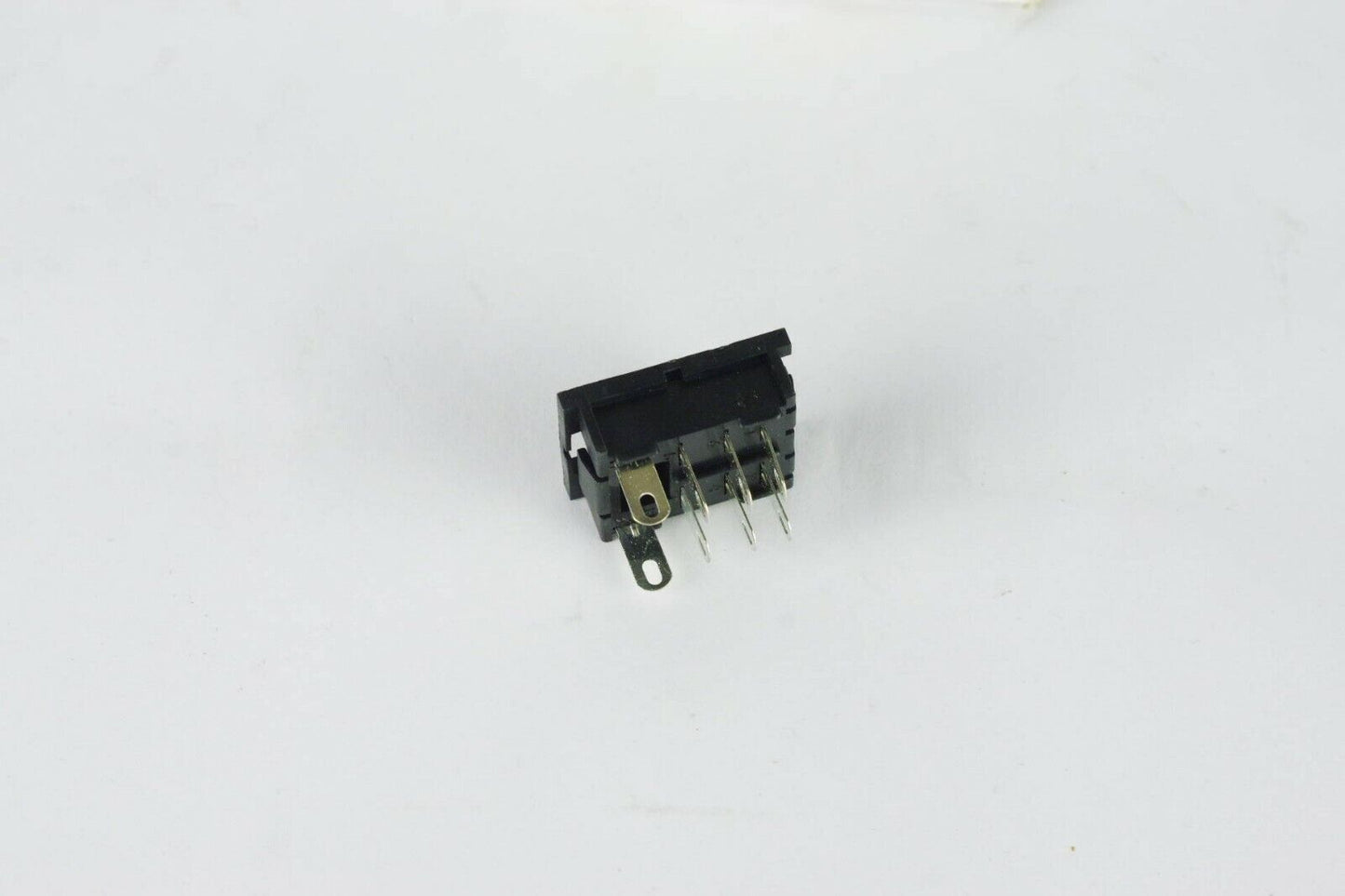 One Gr108-sld Custom Connector 8 Pin, 300V 10A 100 Megohms GR Series Relay