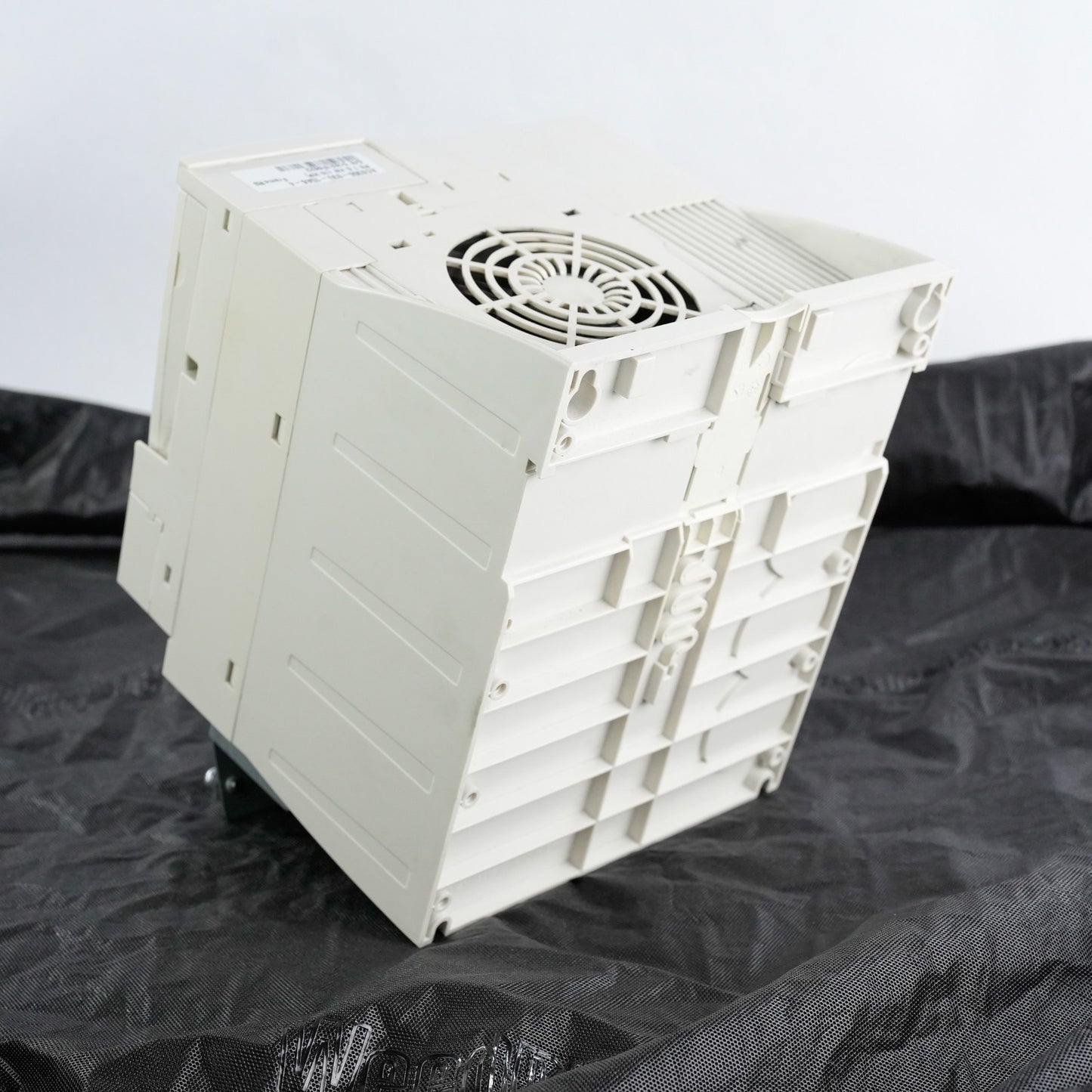 ABB ACS355-03U-15A6-4 10 HP 480V 7.5 kW VFD Variable Frequency Drive