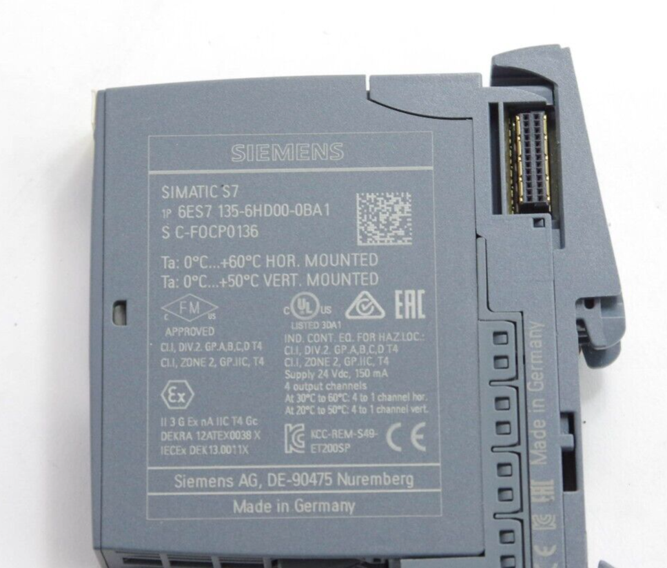 Siemens 6ES7 135-6HD00-0BA1 / 6ES71356HD000BA1 Simatic S7 Analog Output Module