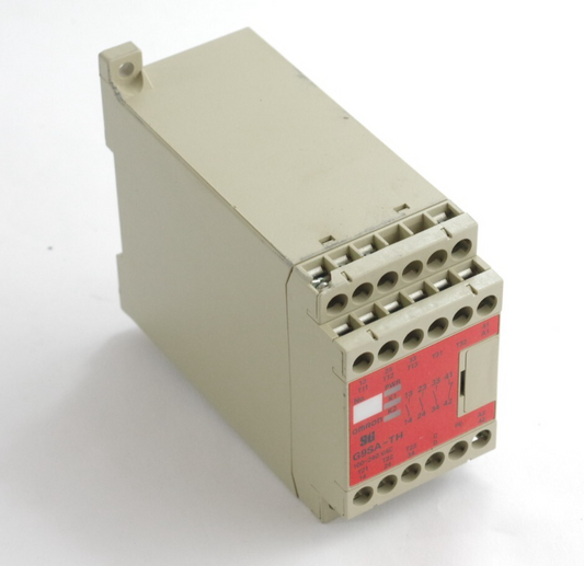 Omron G9SA-TH301 Safety Relay Unit 24V AC/DC