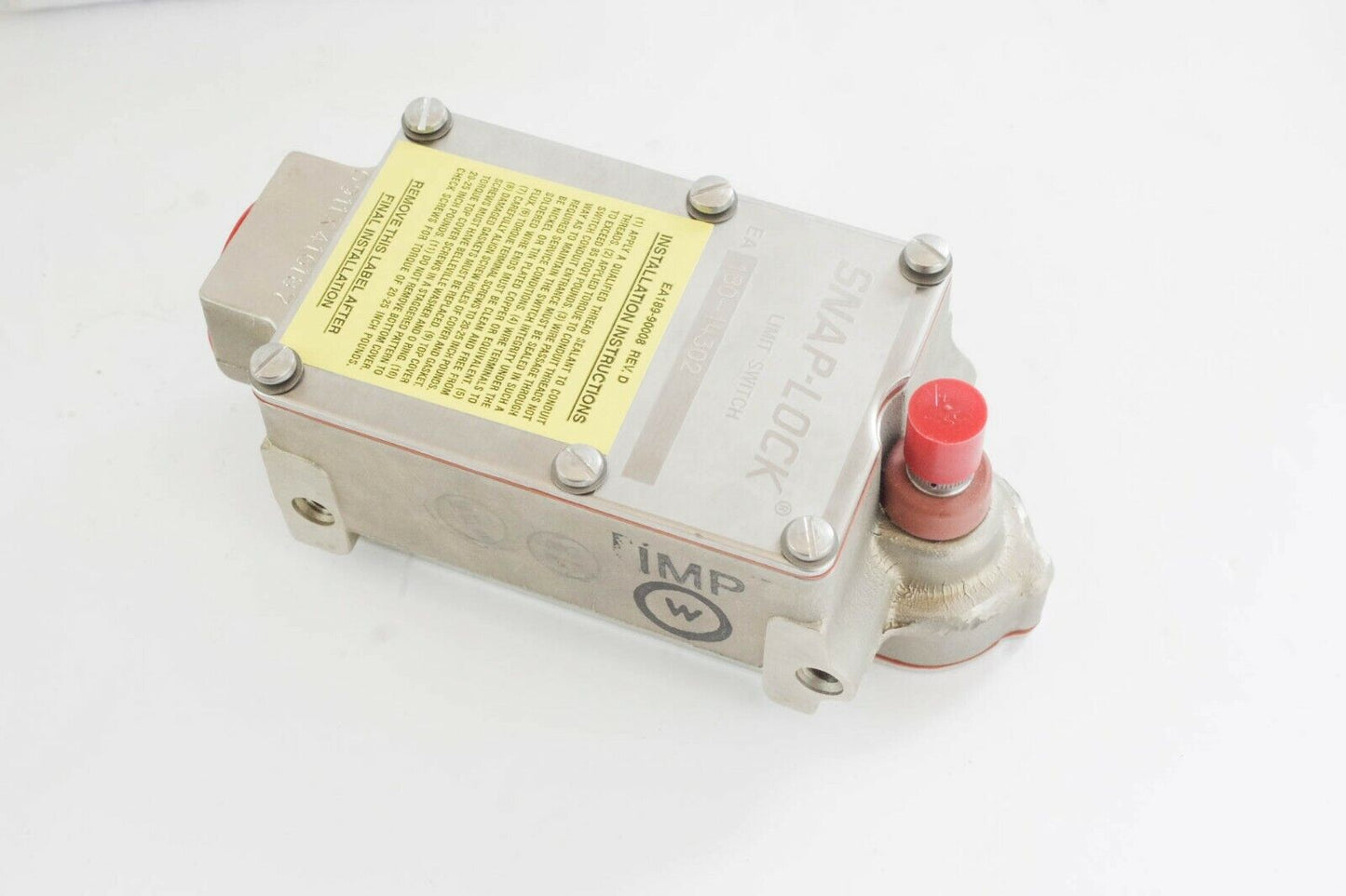 NAMCO Controls EA180-14302 Limit Switch 180-14302 NEW Snap-Lock EA189-90008