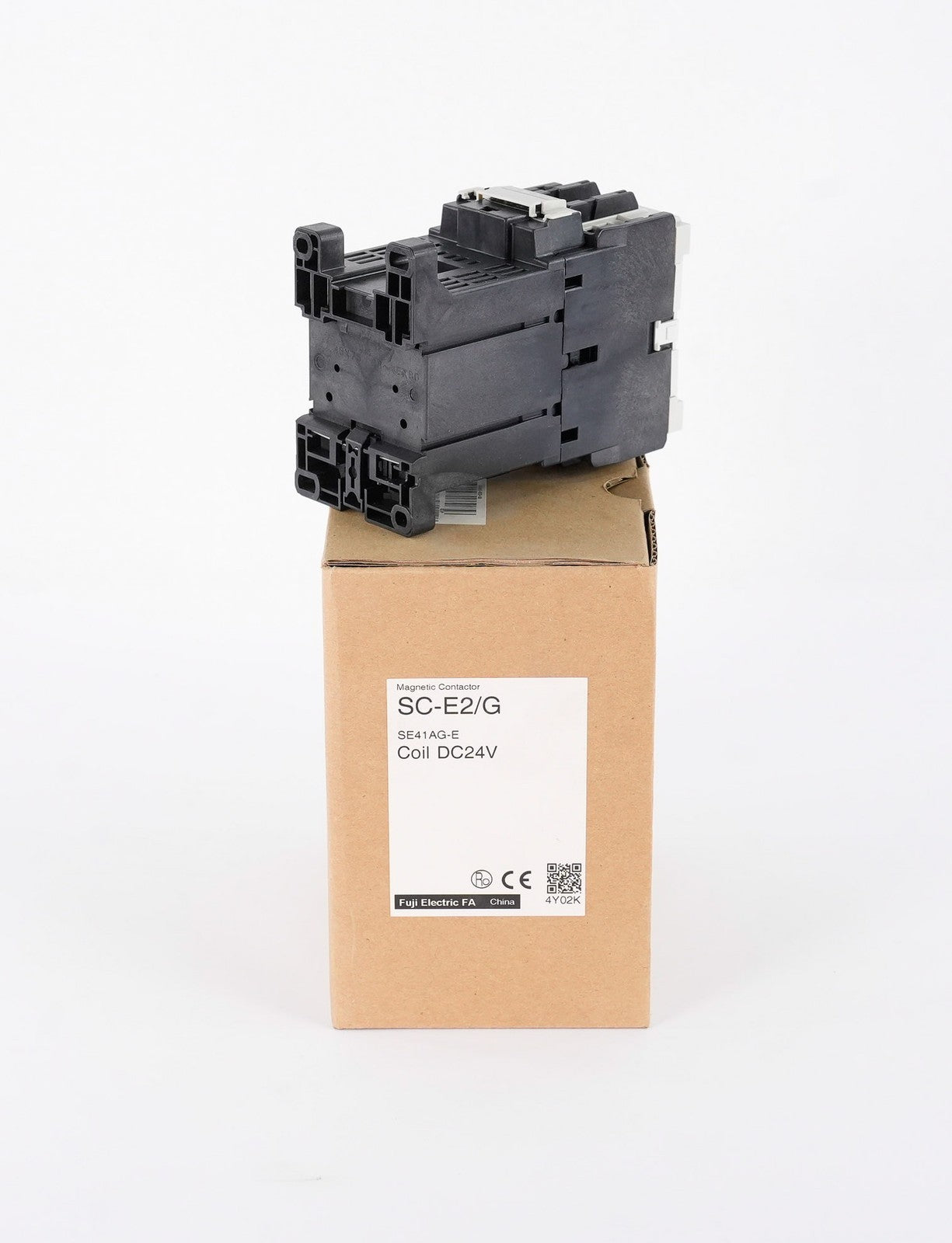 Fuji Electric SC-E2 G Magnetic Contactor 3-Pole 600V SCE2G - Open Box