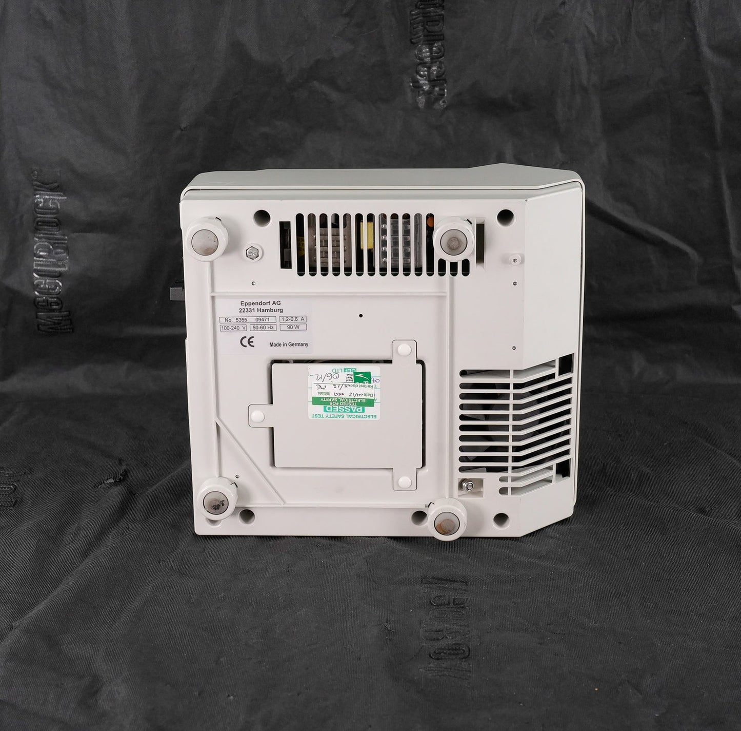 Eppendorf 5355 Thermomixer Comfort Incubator 100-240V 50/60Hz 90W