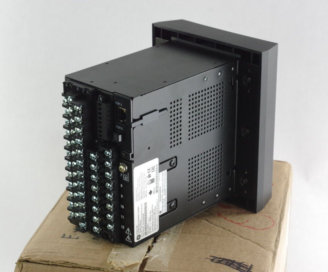 GE Multilin 345 Transformer Protection System 345-E-P5-G5-H-E-M-N-N-1E-D-H Open