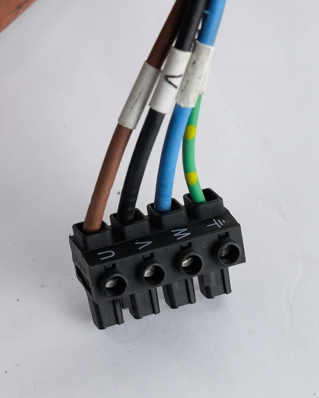 Allen Bradley 2090-CSBM1DF-18AA03 Series B Kinetix DSL Single Motor Cable