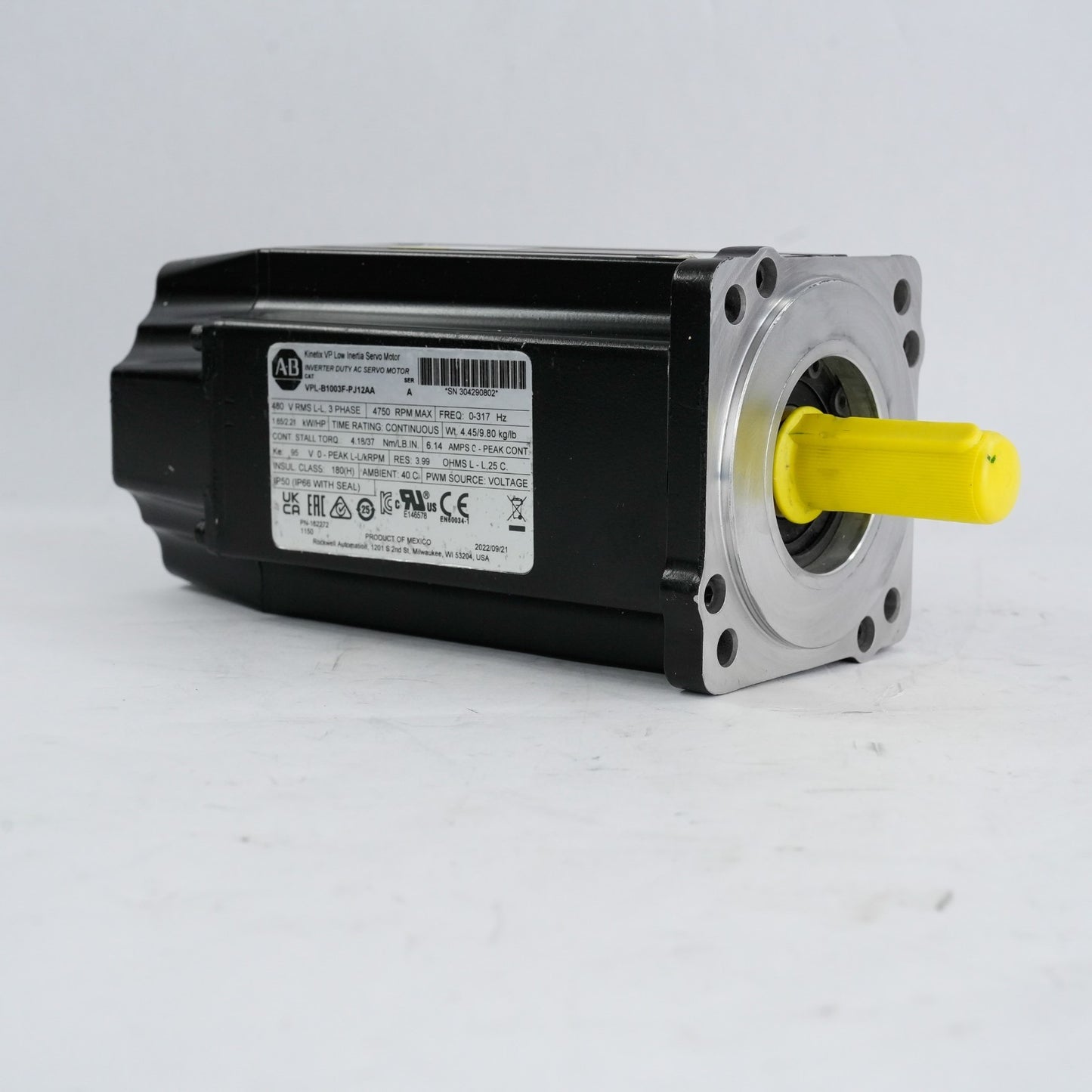 Allen Bradley VPL-B1003F-PJ12AA /A Kinetix VP Low Inertia AC Servo Motor