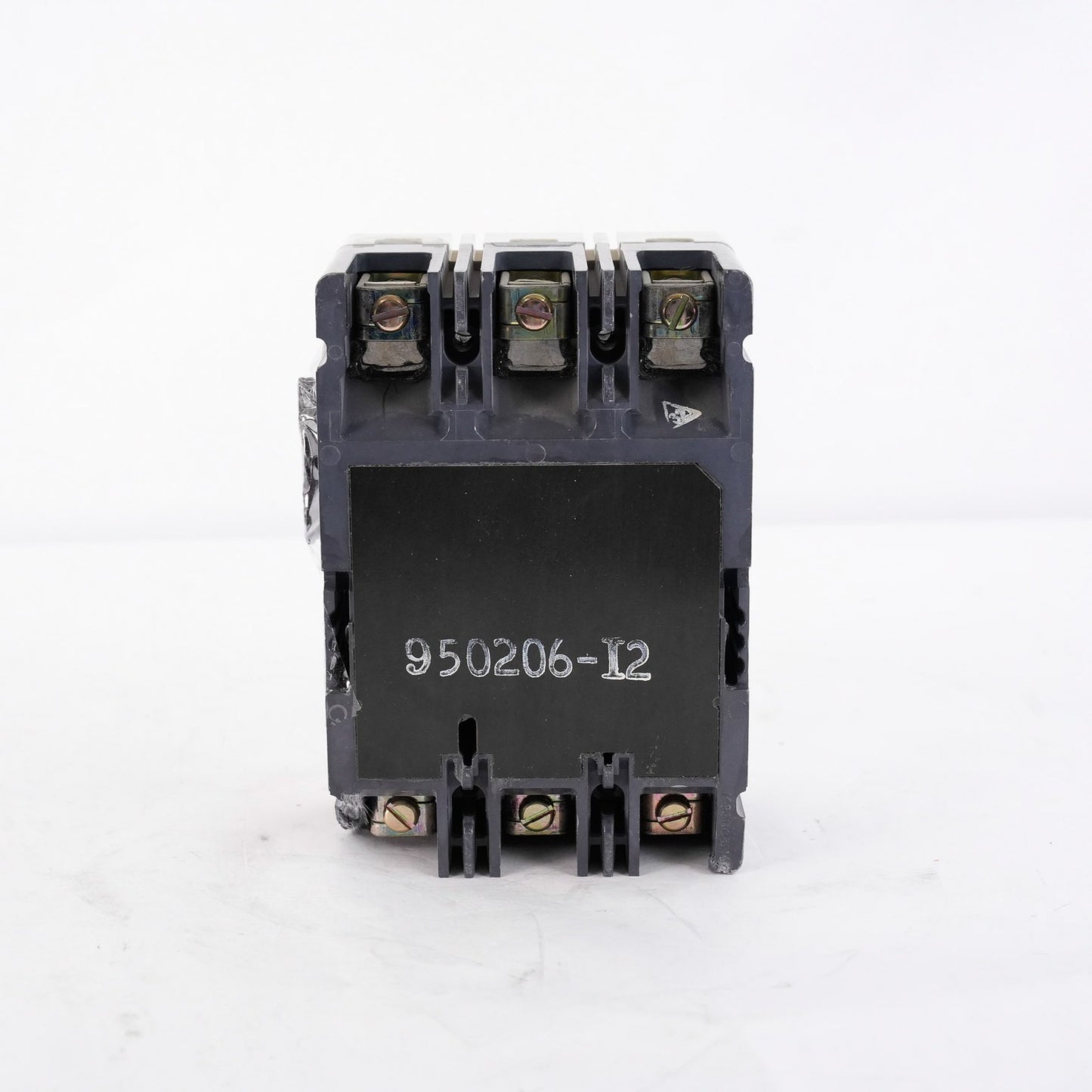 Eaton Cutler-Hammer HMCP015E0C Bolt On Circuit Breaker 15A 600V 3P HMCP