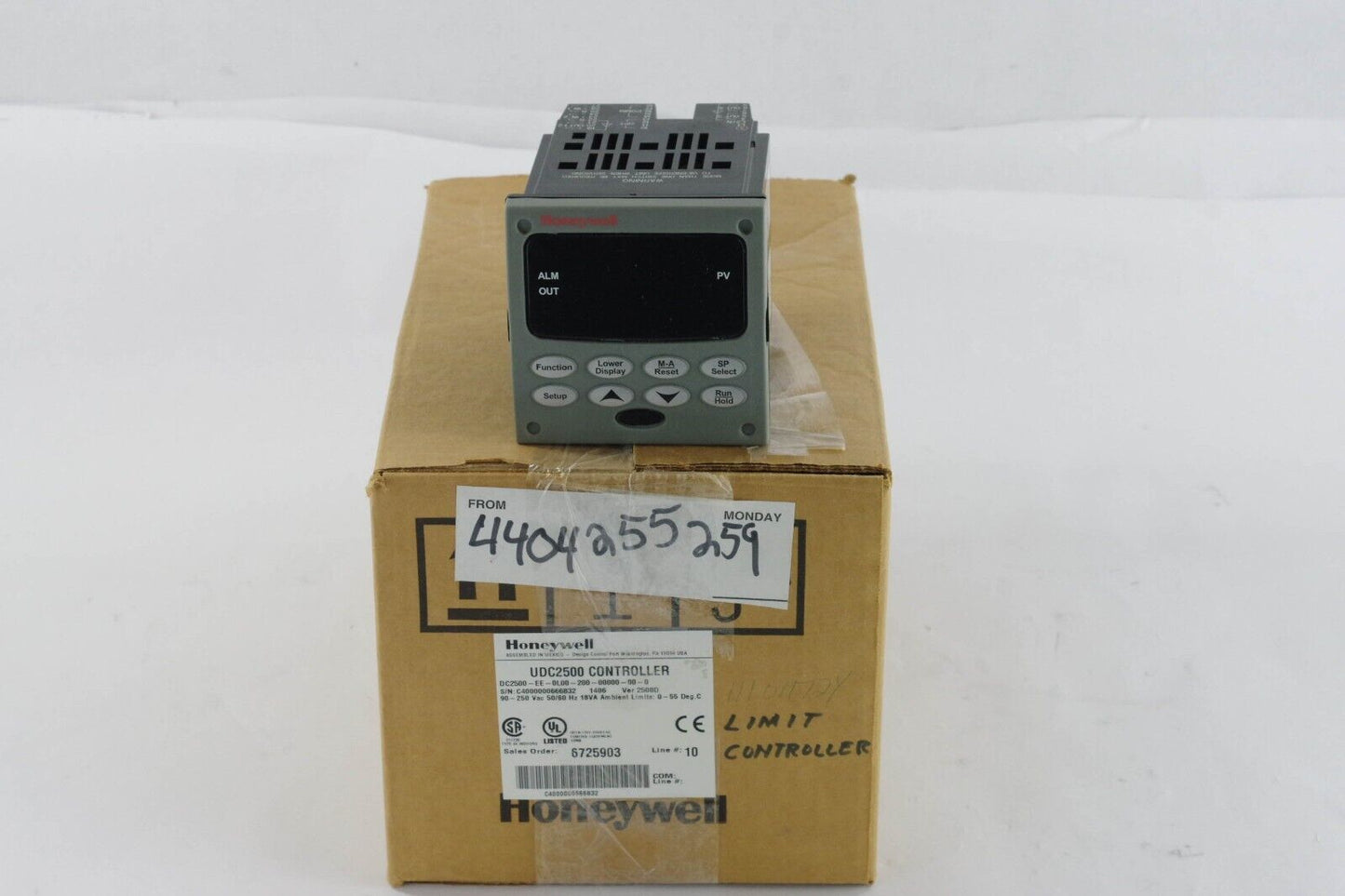 Honeywell DC2500-EE-0L00-200-00000-00-0 UDC2500 Universal Digital Controller