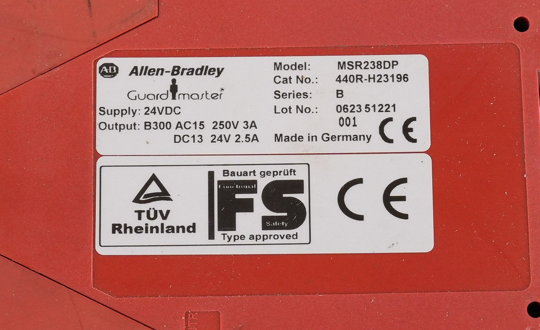 Allen Bradley 440R-H23196 /B Guardmaster Safety Relay MSR238DP 24VDC 250V