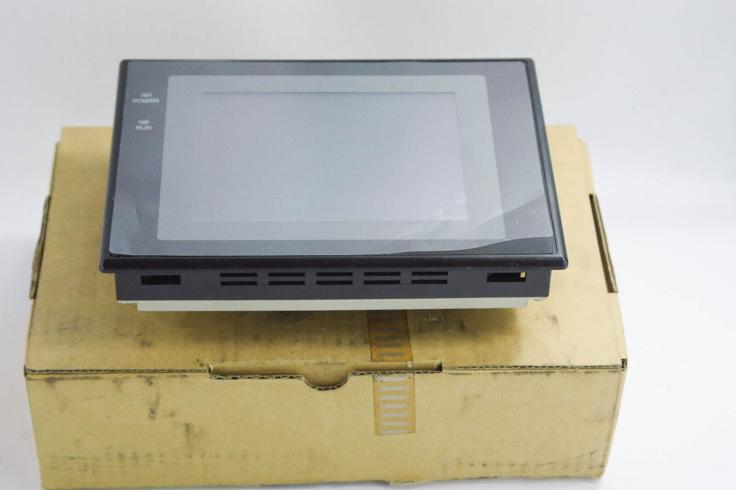 Omron NT31C-ST141B-EV2 / NT31CST141BEV2 operator Touch Screen Display Panel