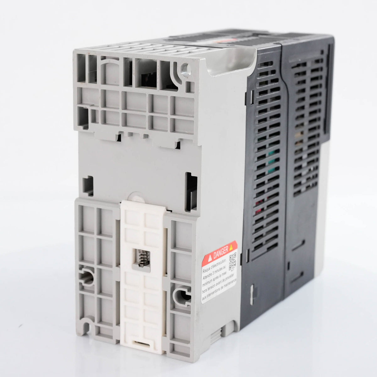 Allen Bradley 25C-D1P4N114 PowerFlex 527 AC Drive 480V 3PH 0.5HP 0.4kW