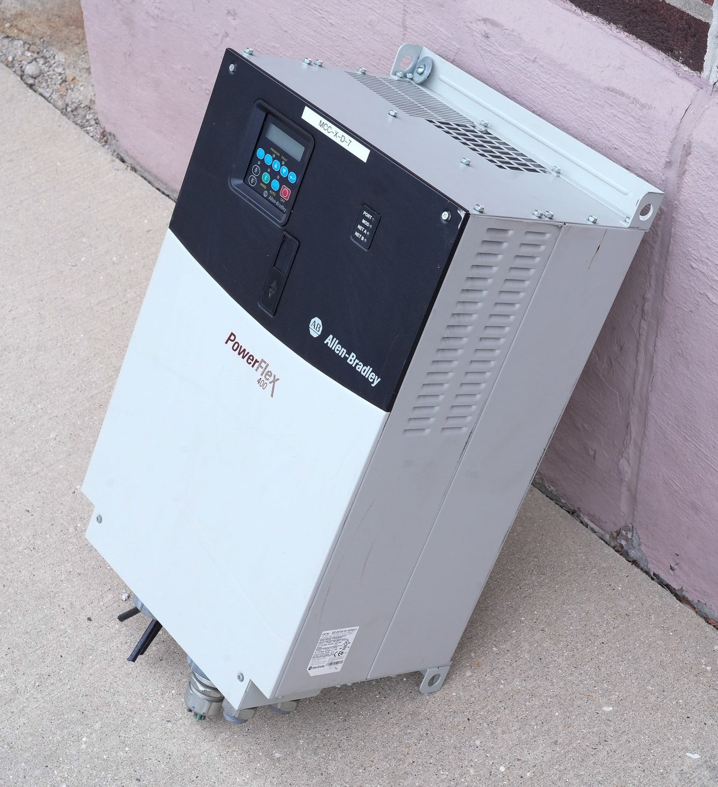Allen Bradley 22C-D072A103 /A PowerFlex 400 AC Drive 480V 3PH 50HP 37kW