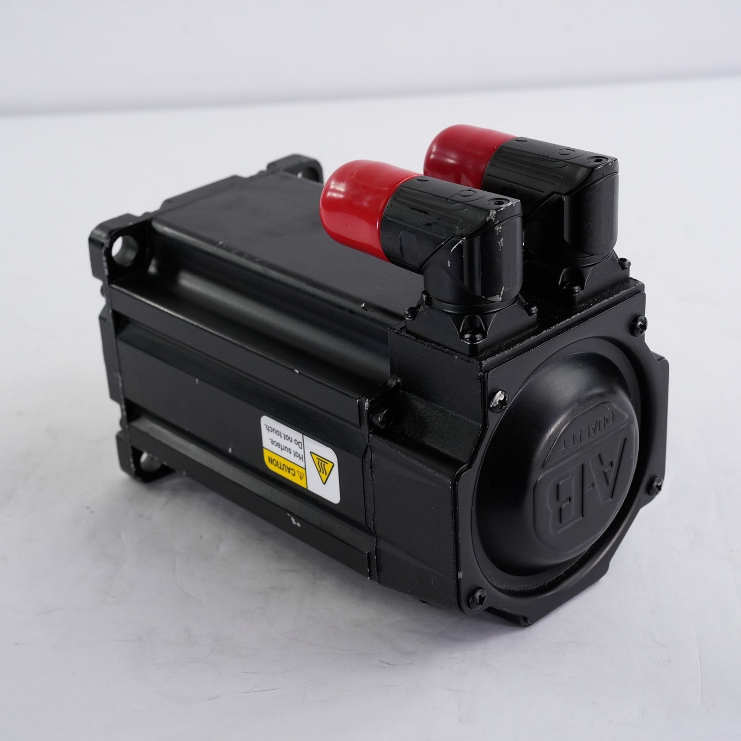 Allen Bradley MPL-B430P-MJ72AA Series A 460VAC 5000RPM 2.2kW 6.55Nm Servo Motor