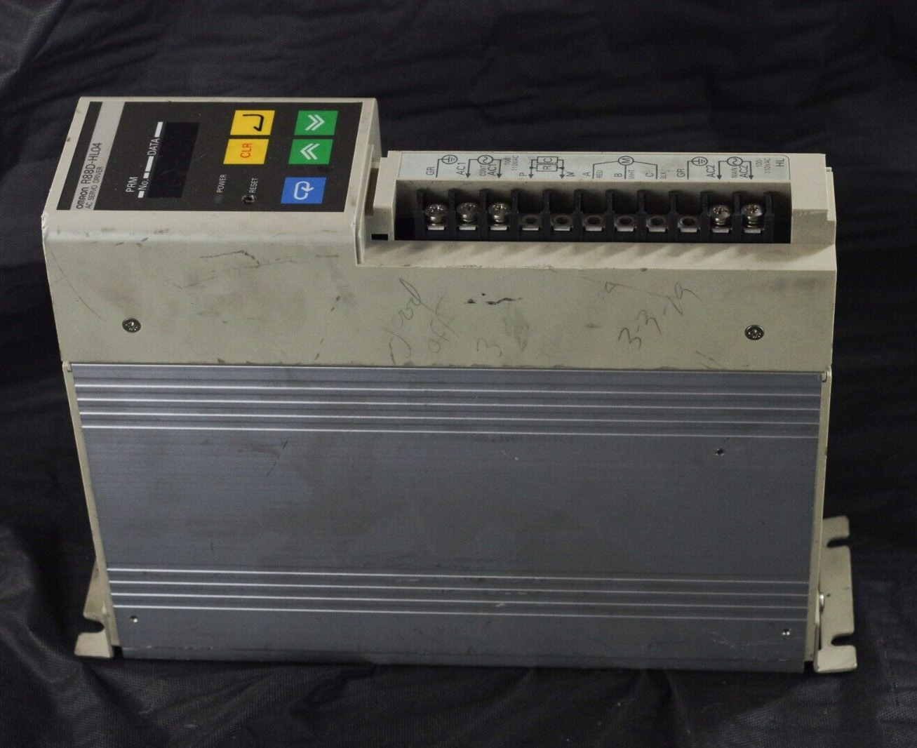 OMRON AC Servo Drive R88D-HL04 / R88DHL04 - FOR PARTS